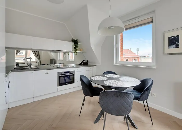 Tartaczna Center & Parking By Downtown Apartman *